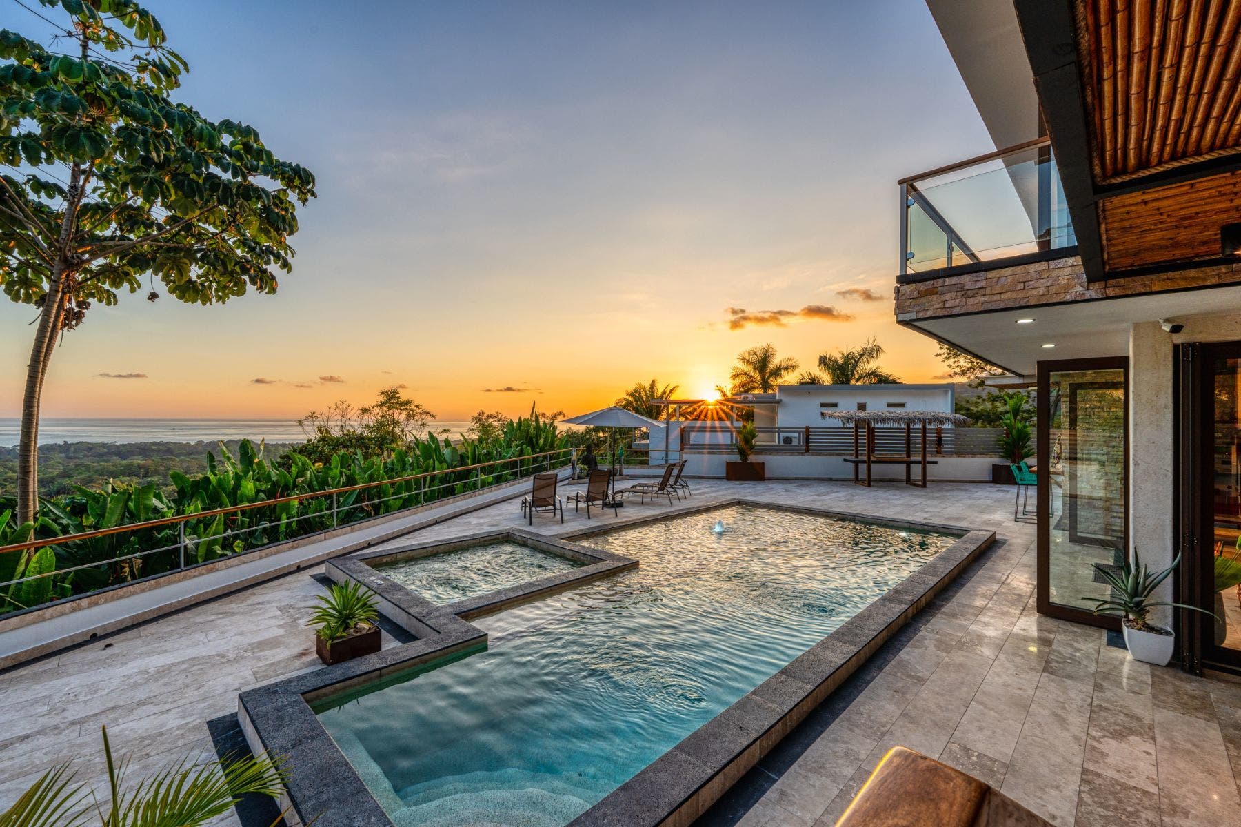 Carabao Luxury Villa — photo 14 of 19