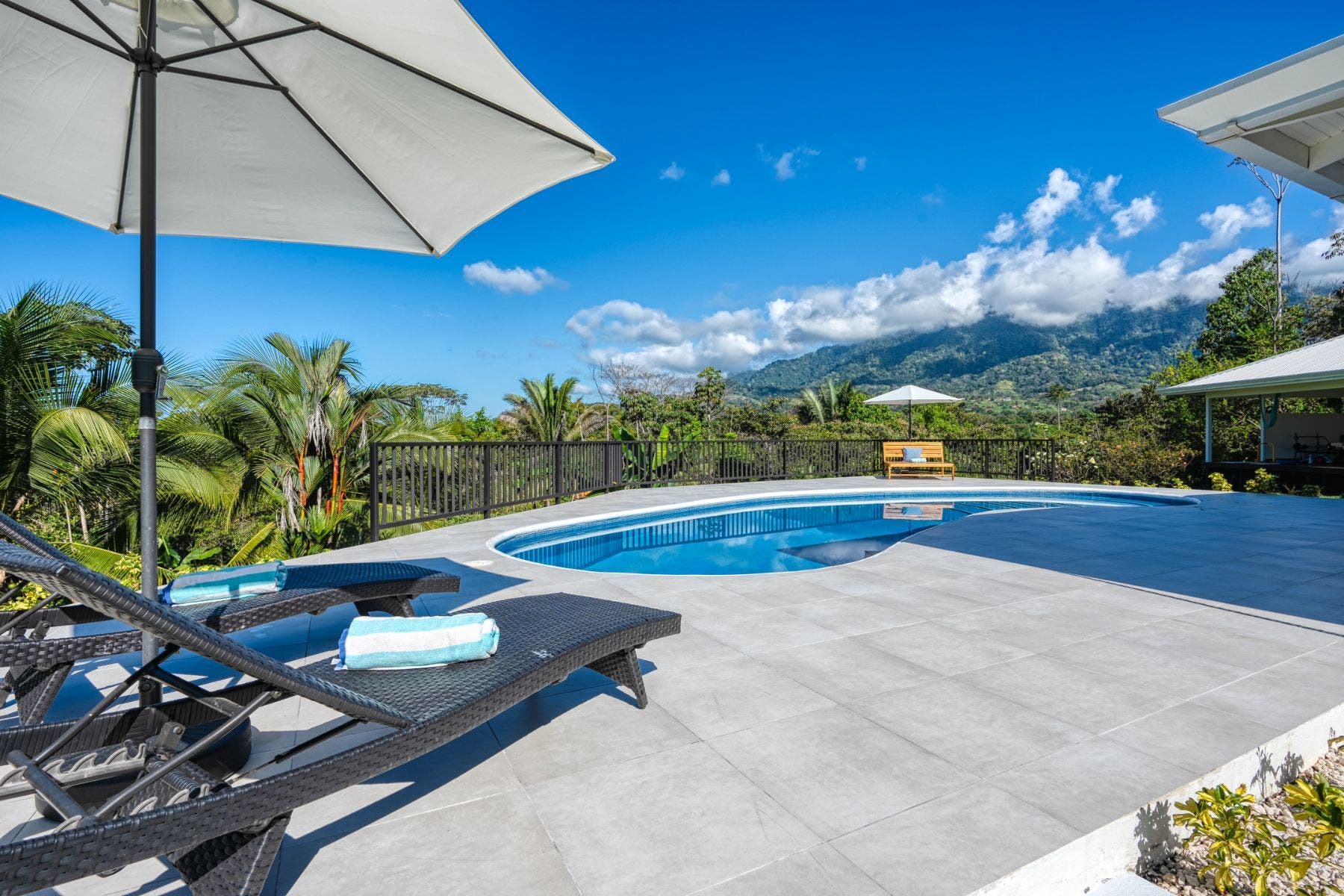 Wonderful Luxury Home with Pool in Ojochal — photo 11 of 19