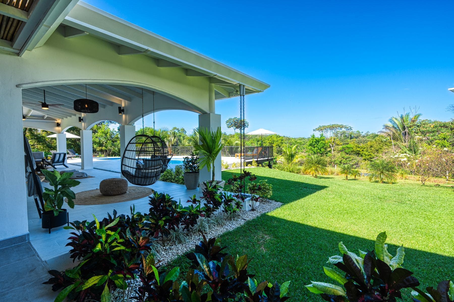 Wonderful Luxury Home with Pool in Ojochal — photo 15 of 19