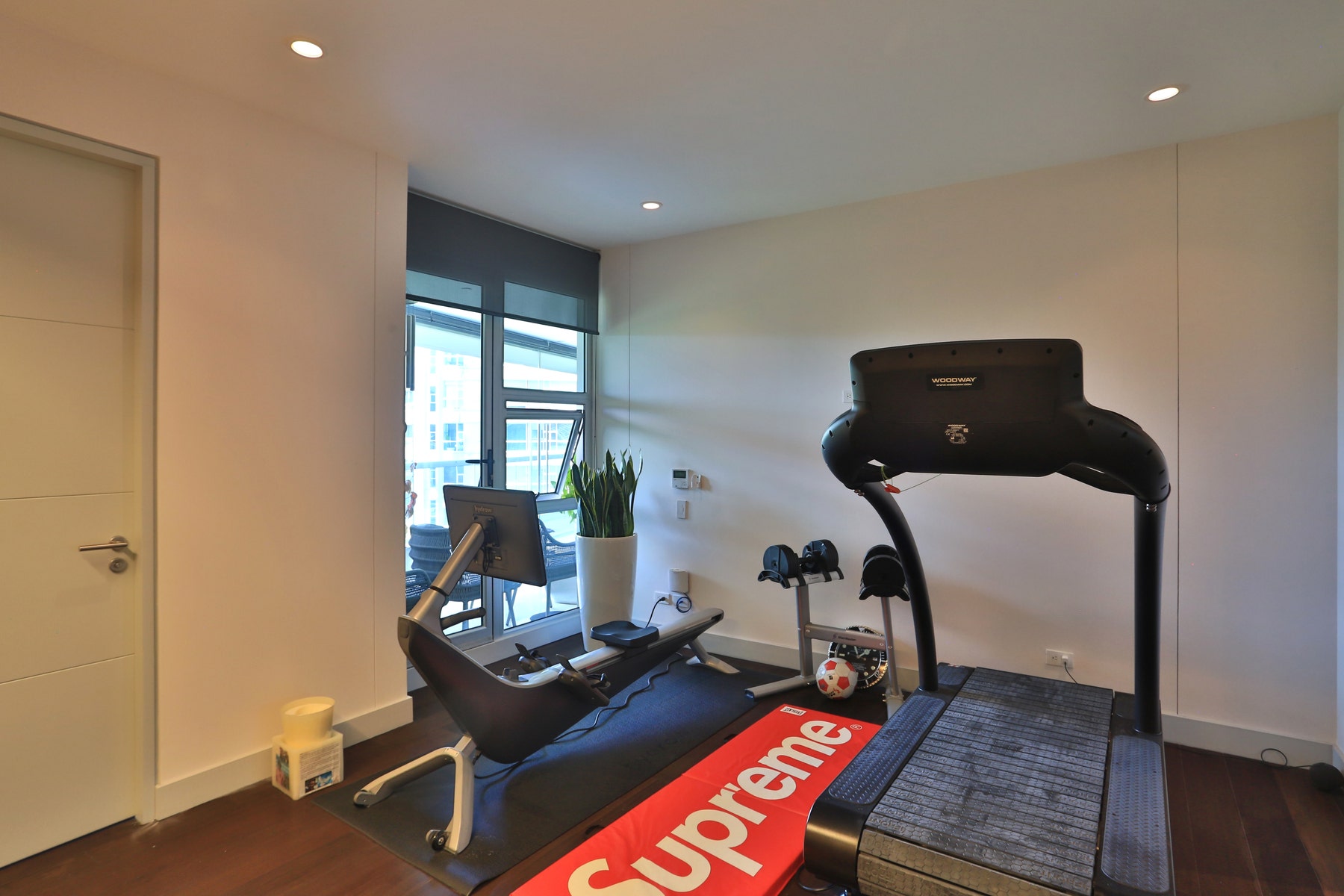 State of the Art Central Park Residence — photo 9 of 16