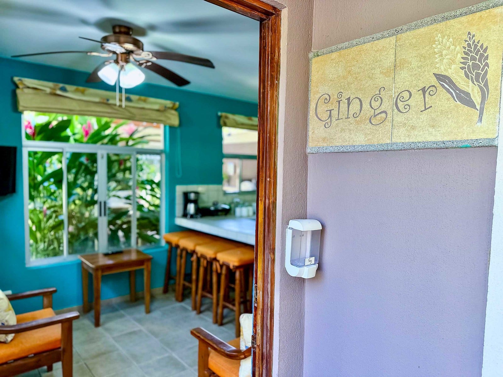 Income-producing Central Pacific Area — photo 13 of 19