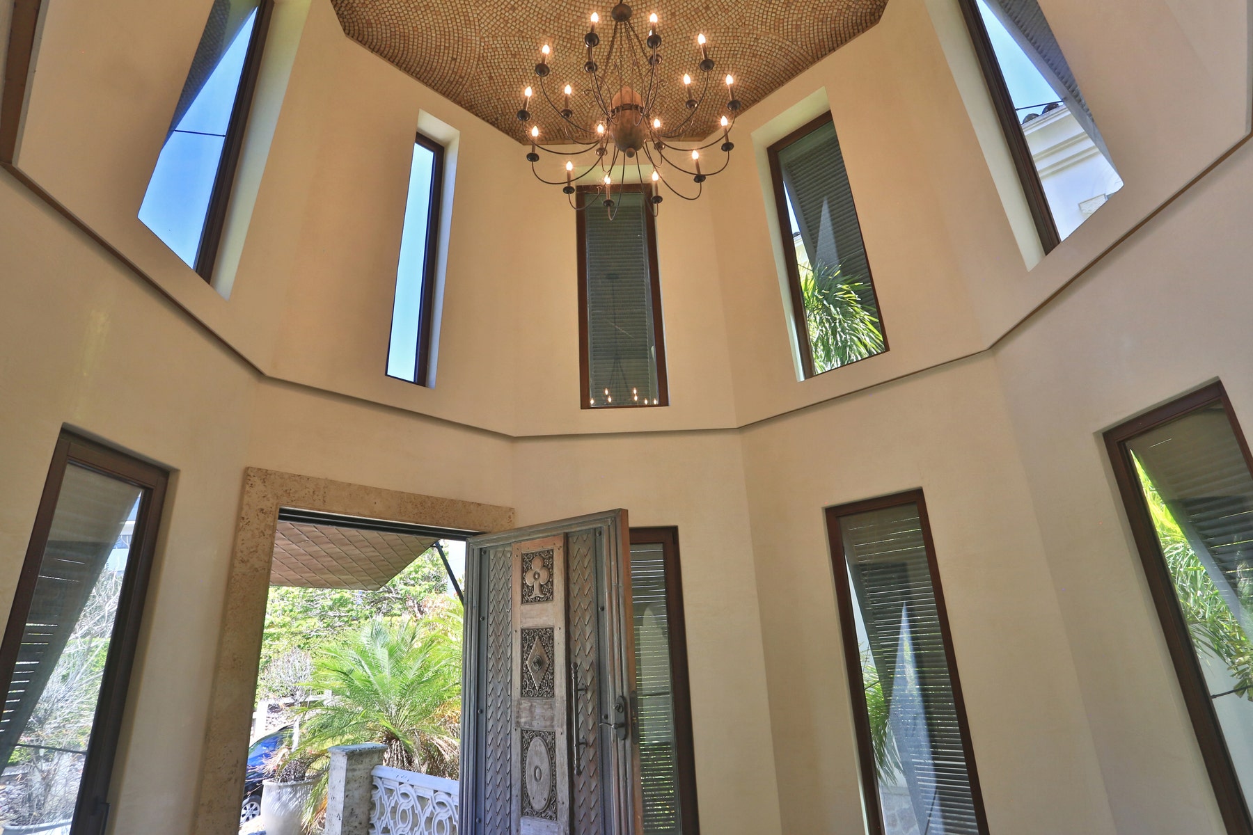 Villa Real Mediterranean Estate — photo 5 of 19