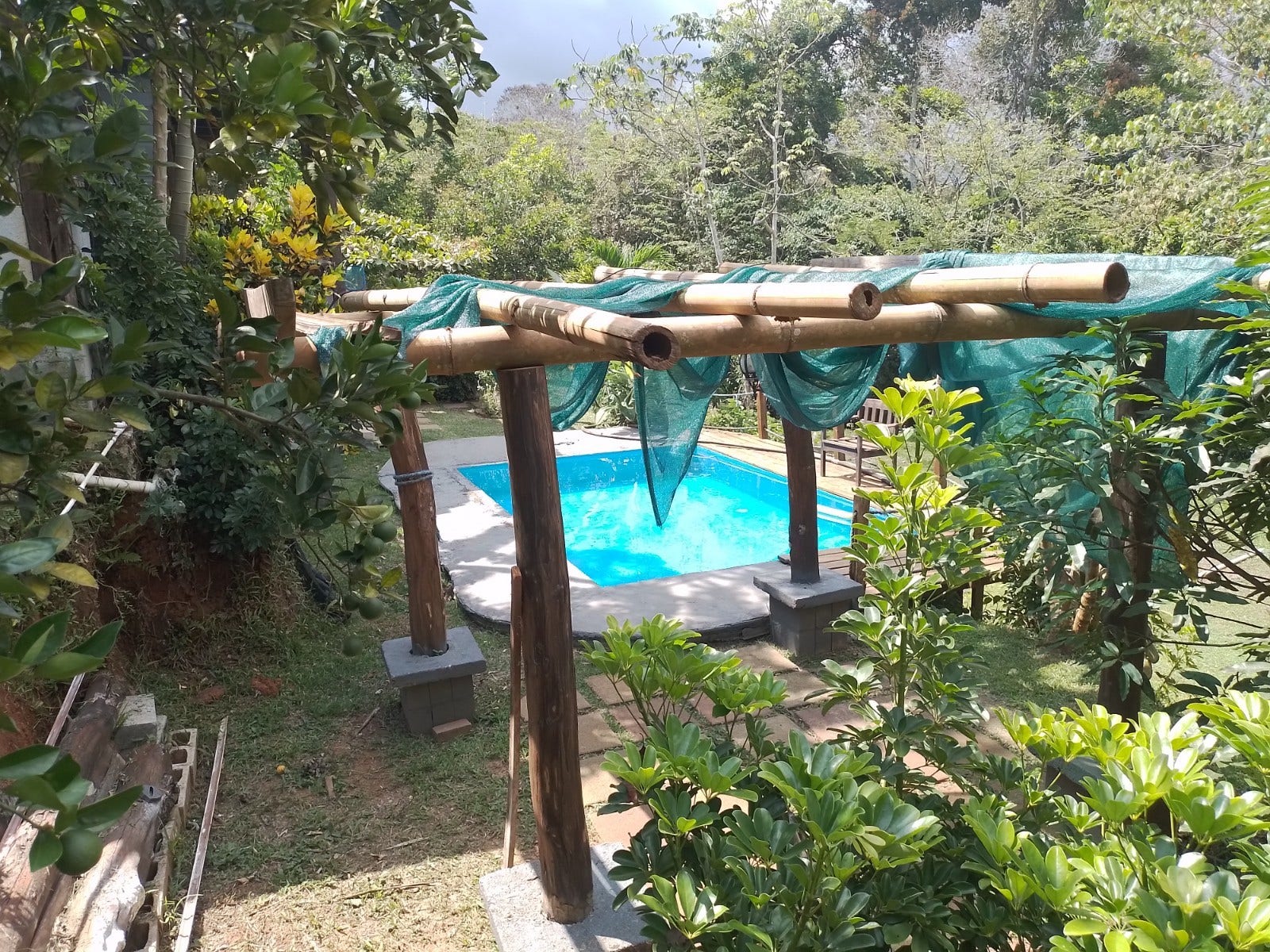 Private 3br House with Pool, Minutes from Town — photo 2 of 17