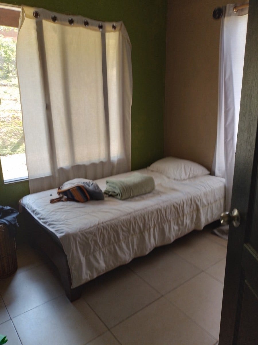 Private 3br House with Pool, Minutes from Town — photo 11 of 17