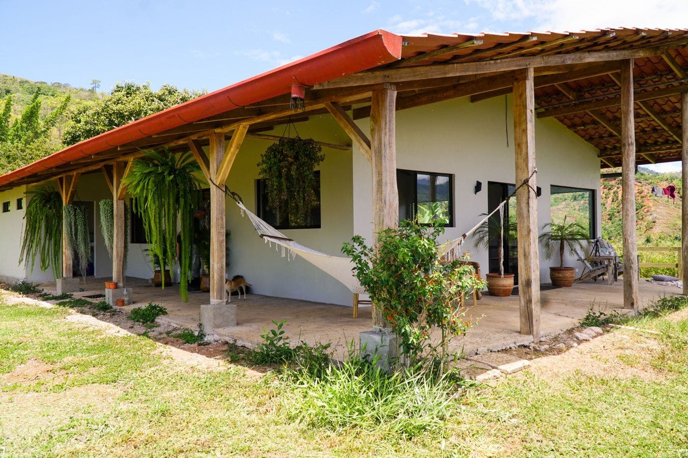 Two House Estate on Sixteen Acres with Mountain Views, San Isidro del General, Perez Zeledon, San Isidro De El General, Perez Zeledon, San Jose, Costa Rica 11901 — photo 2 of 5