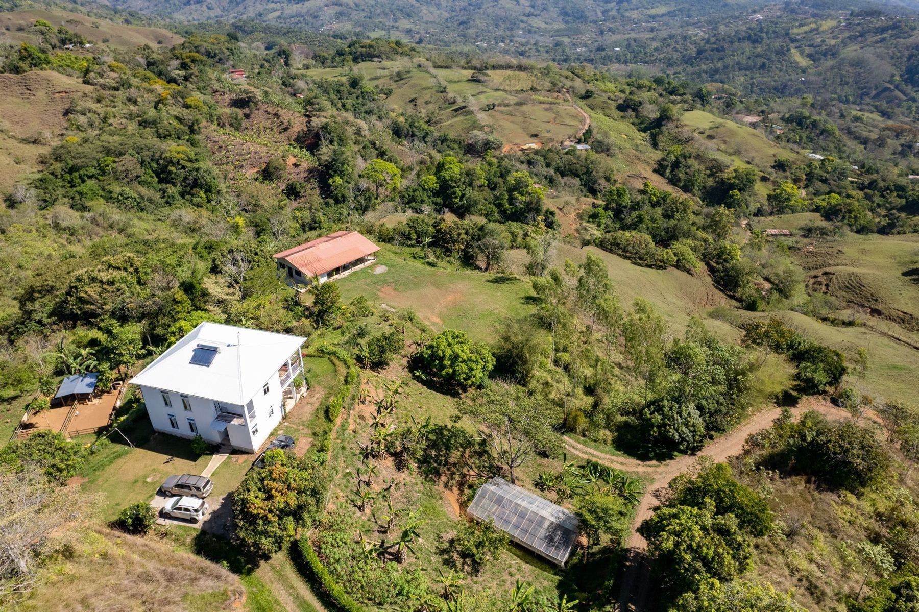 Two House Estate on Sixteen Acres with Mountain Views, San Isidro del General, Perez Zeledon, San Isidro De El General, Perez Zeledon, San Jose, Costa Rica 11901 — photo 3 of 5