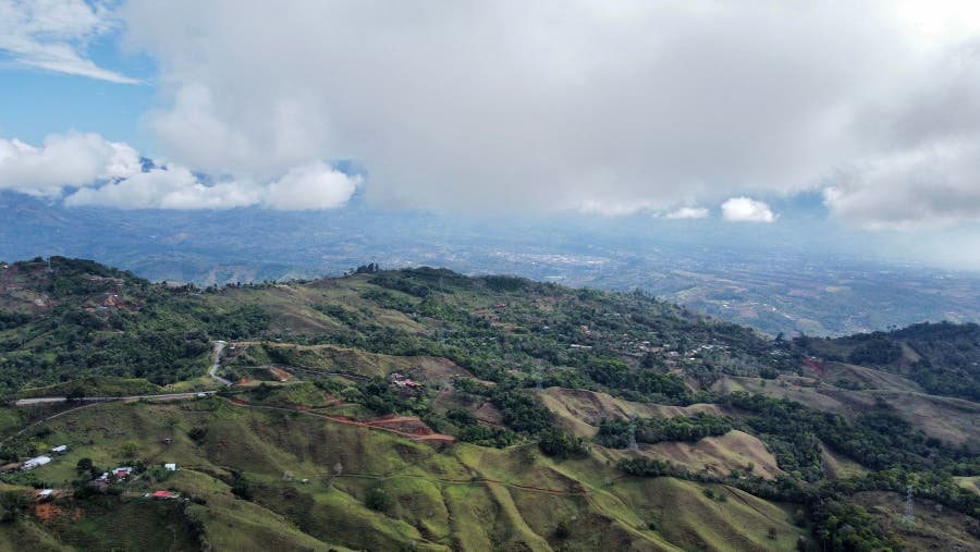 Property photo for Scenic Mountain Farmland, El Alto, Perez Zeledon, San Isidro De El General, Perez Zeledon, San Jose, Costa Rica