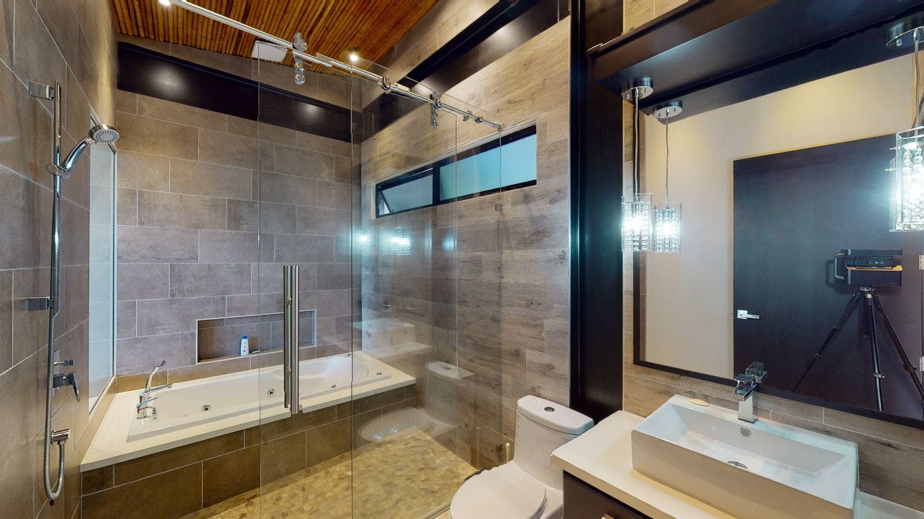 Brand New Three Story Luxury Home in Escaleras — photo 13 of 15