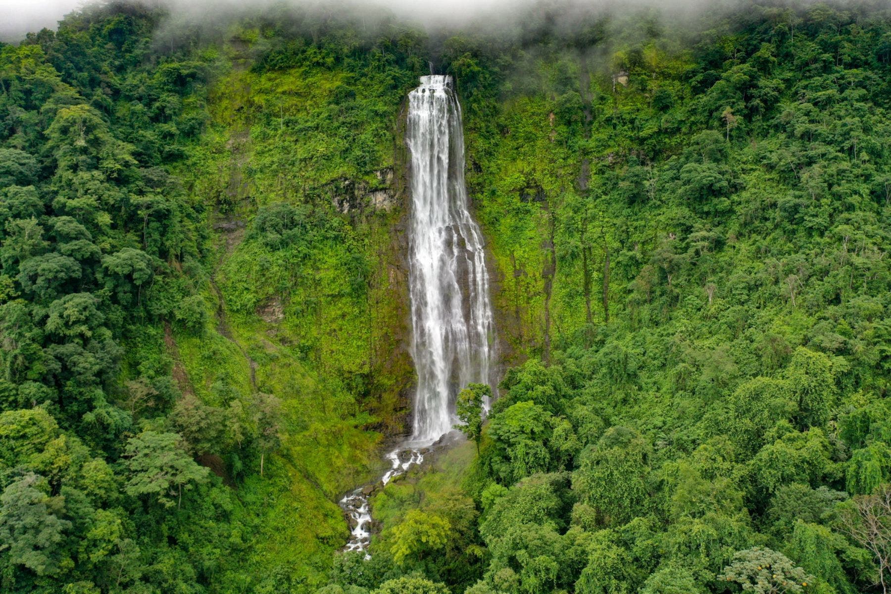 Diamante Waterfall View House — photo 2 of 16