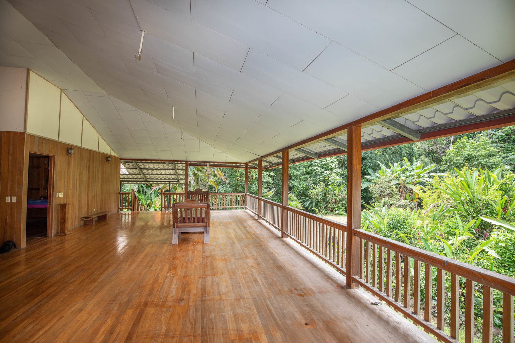 Tropical Riverfront Paradise — photo 11 of 19