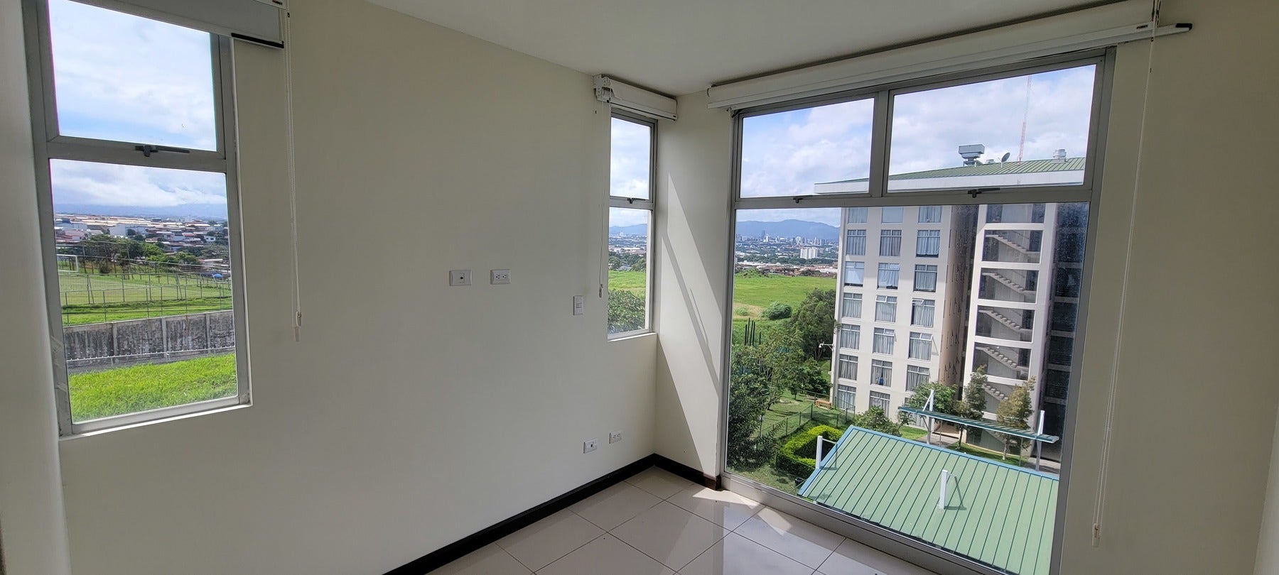 San Marino Towers Apartments — photo 8 of 10