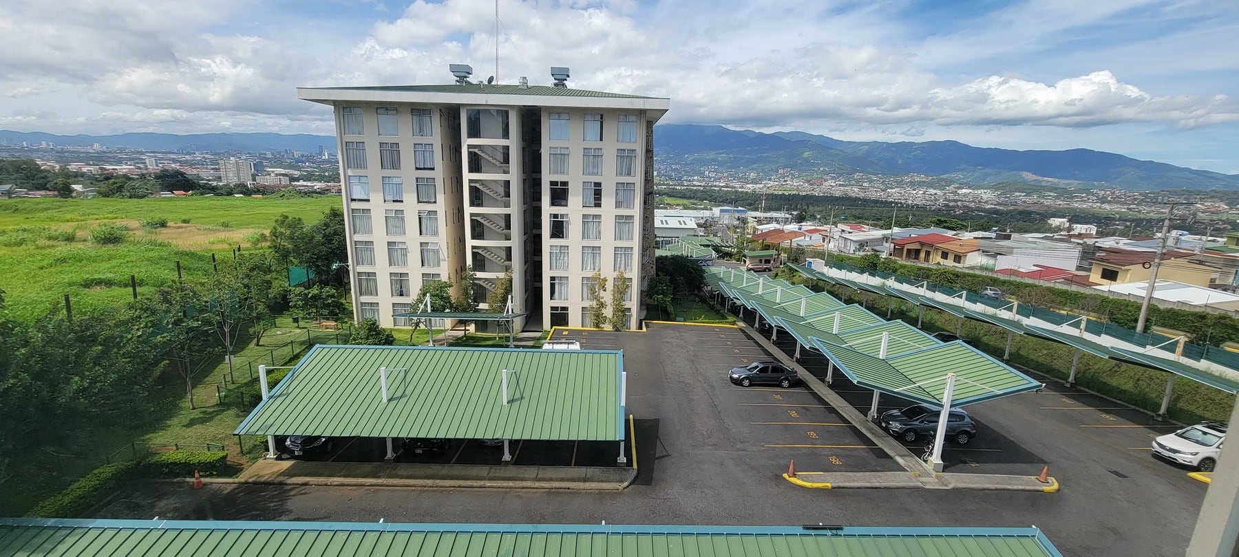 San Marino Towers Apartments — photo 2 of 10