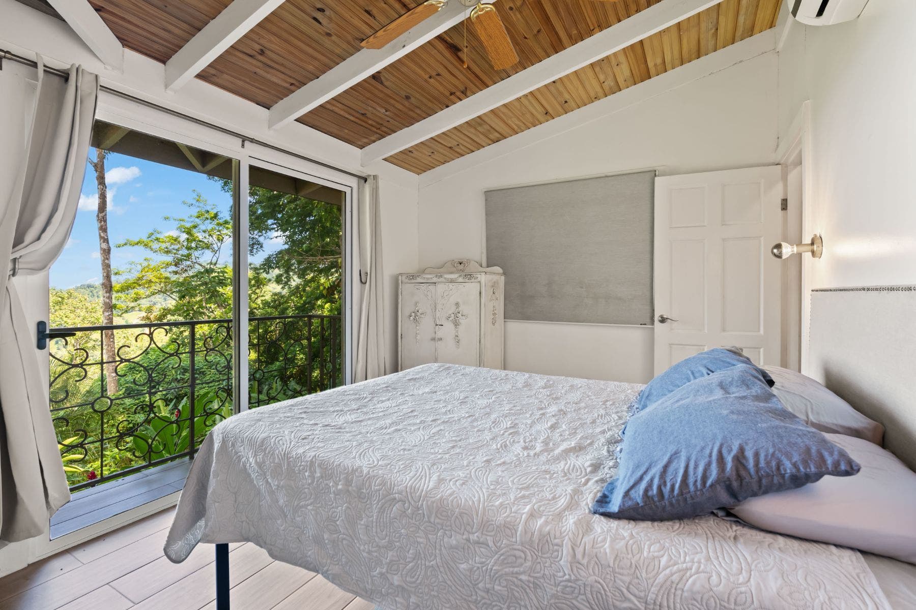 Lagunas Single Family House — photo 7 of 19