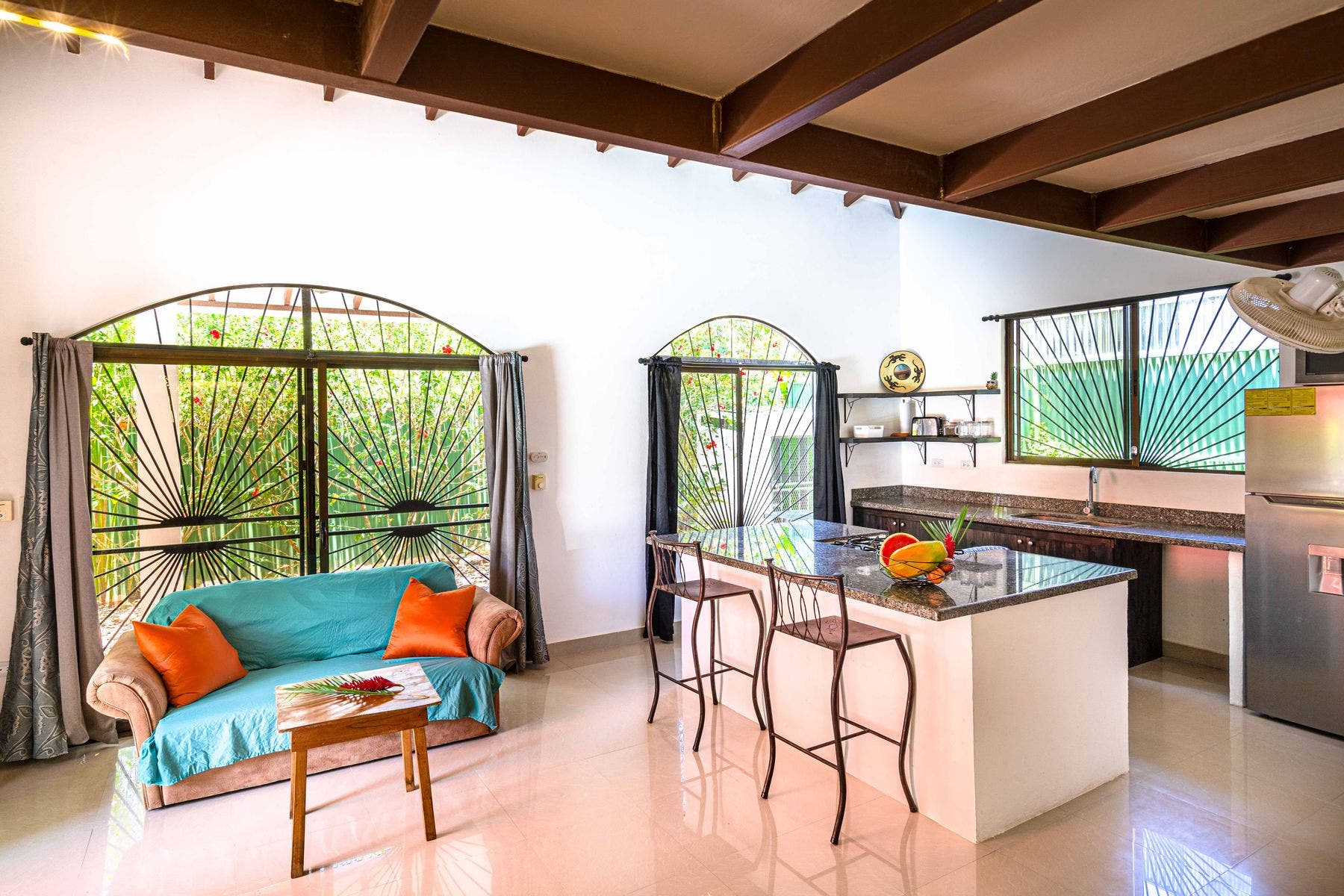 Elegant home in Playa Hermosa. — photo 15 of 19