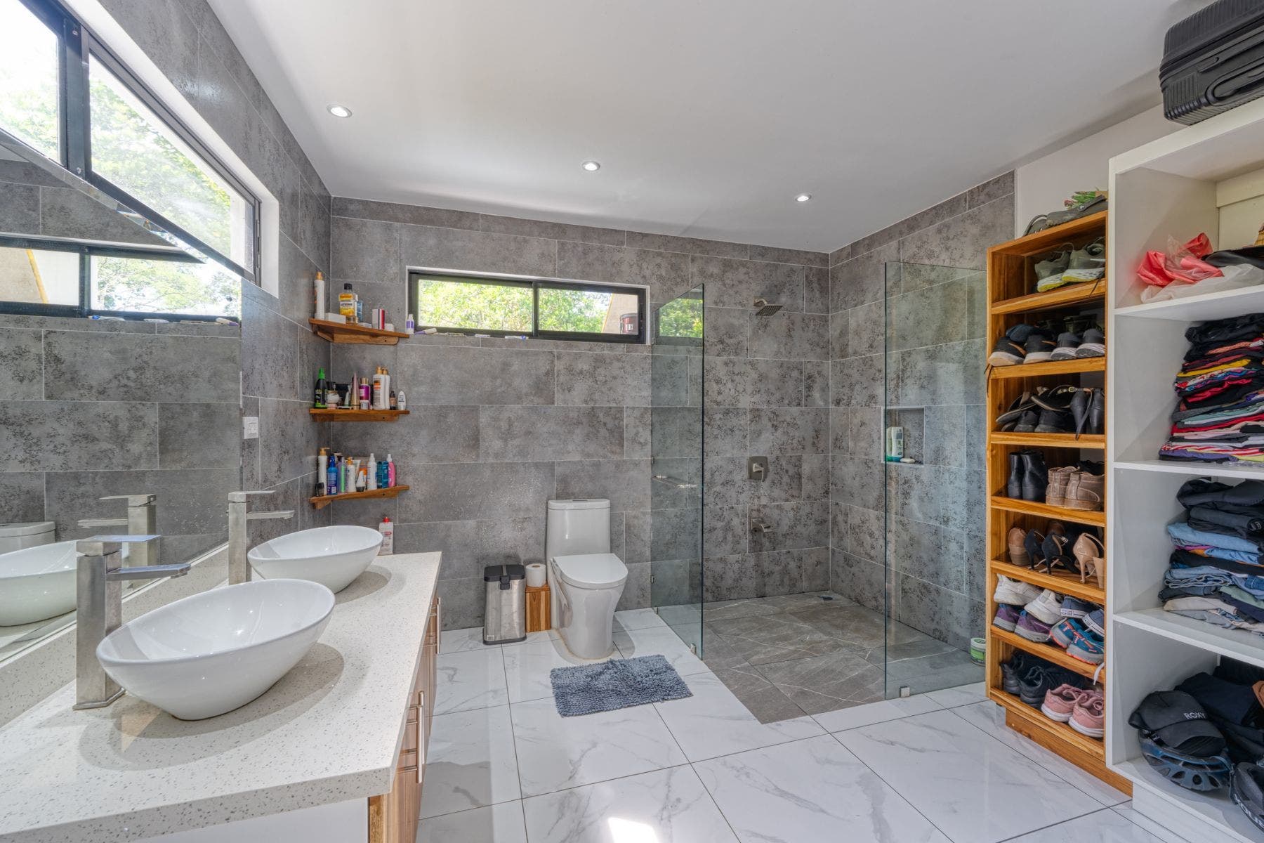 Gorgeous Brand New Home with Pool in Uvita — photo 14 of 16