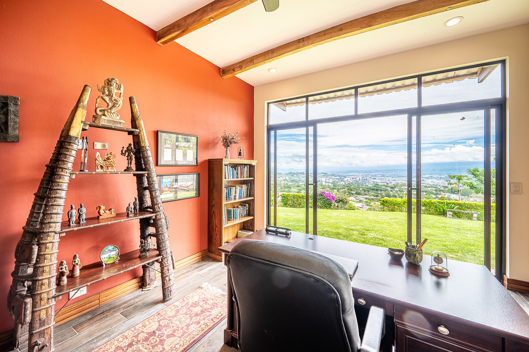 Spectacular View Estate in Escazu — photo 10 of 19
