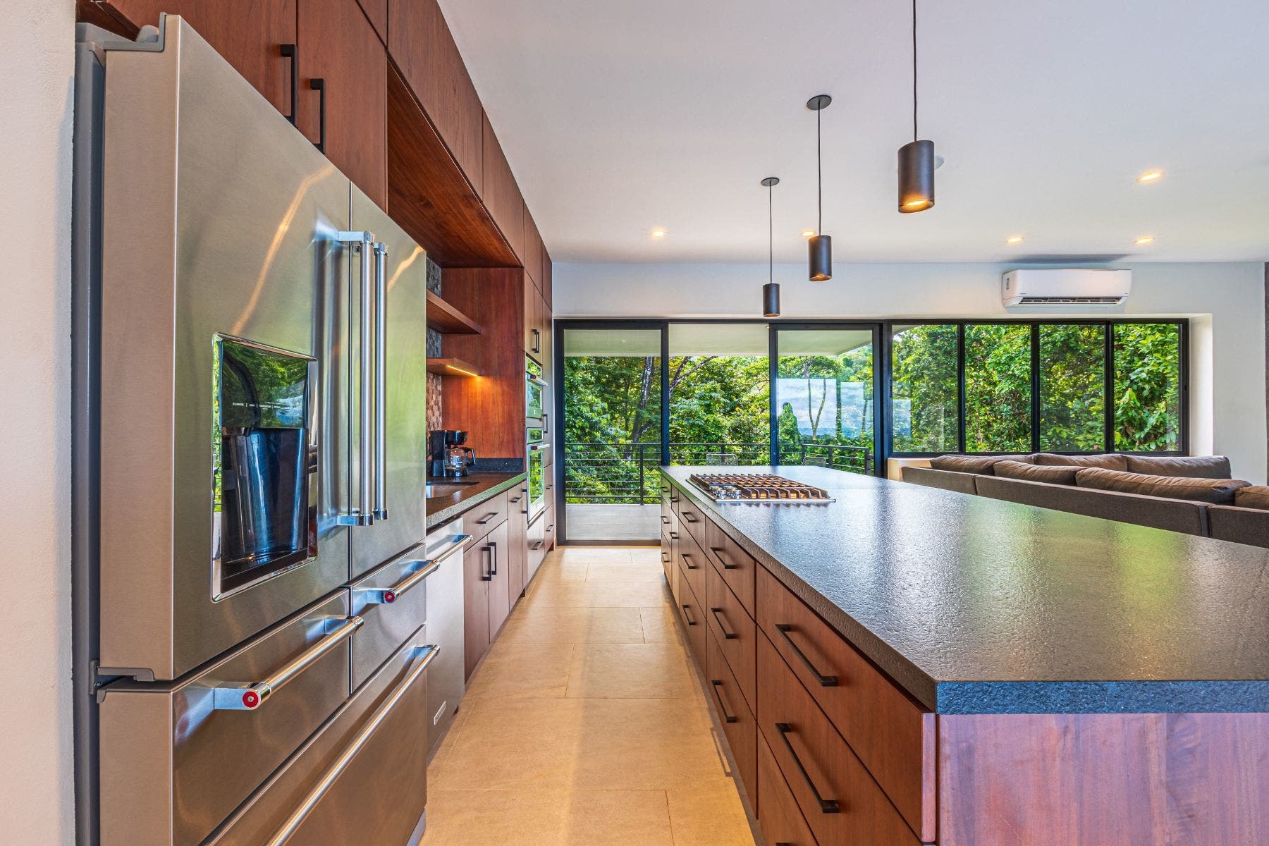 Residential Luxury Gem — photo 4 of 19