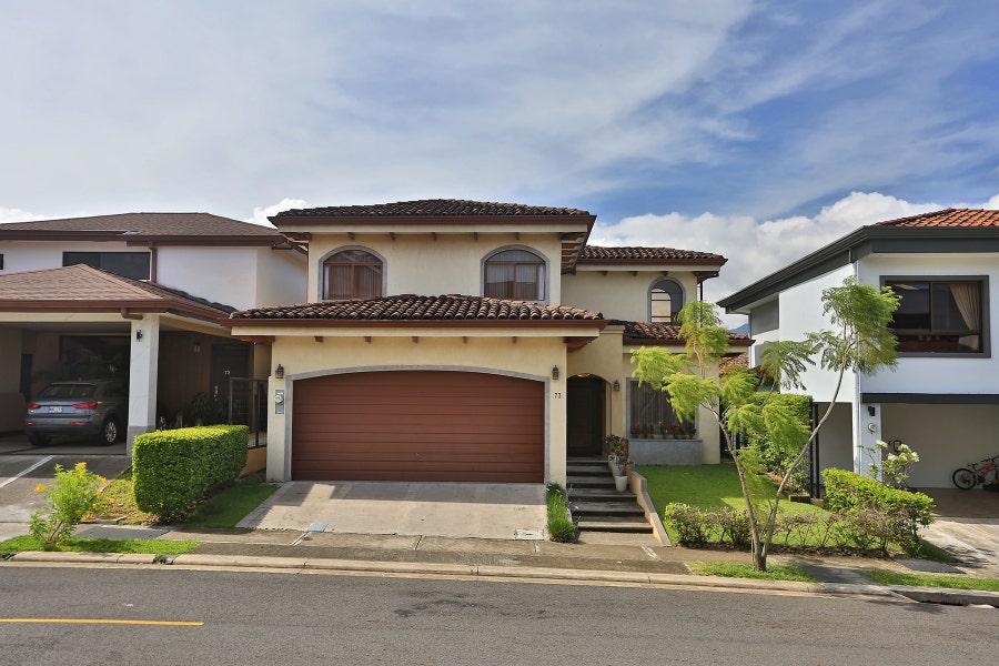 Property photo for Elegant 4 Bedroom Classical Home in Francosta, Franscosta, Heredia, Ulloa, Heredia, Heredia, Costa Rica