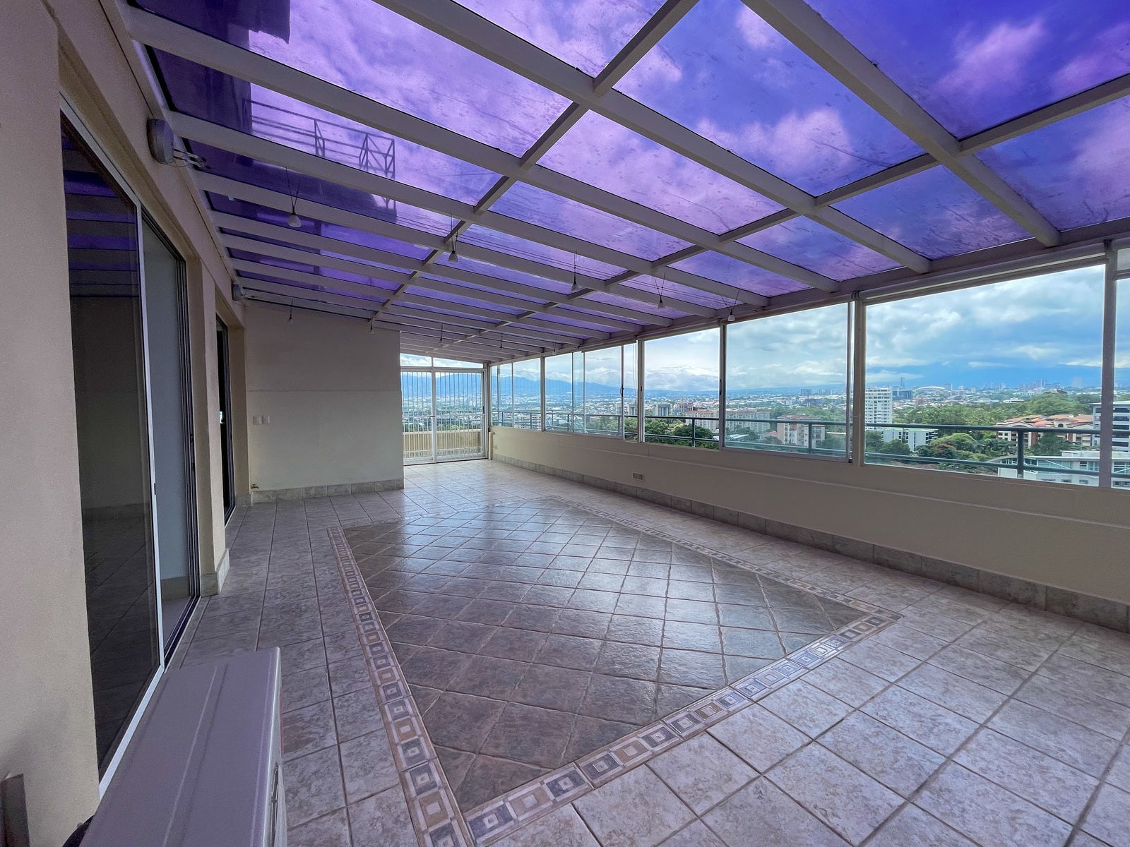 Panoramic Residence Jaboncillos — photo 2 of 15