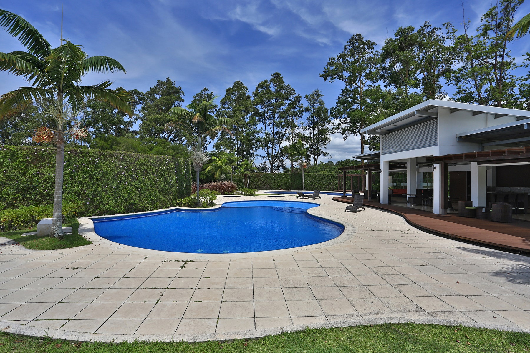 Torres de Heredia One Bedroom Condo — photo 15 of 16