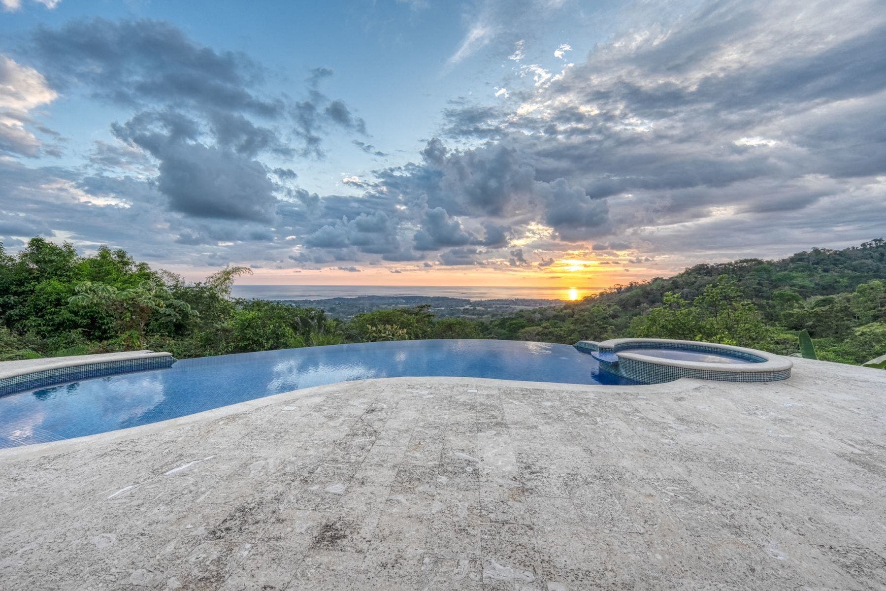 Colonial Luxury Estate in Uvita — photo 3 of 19