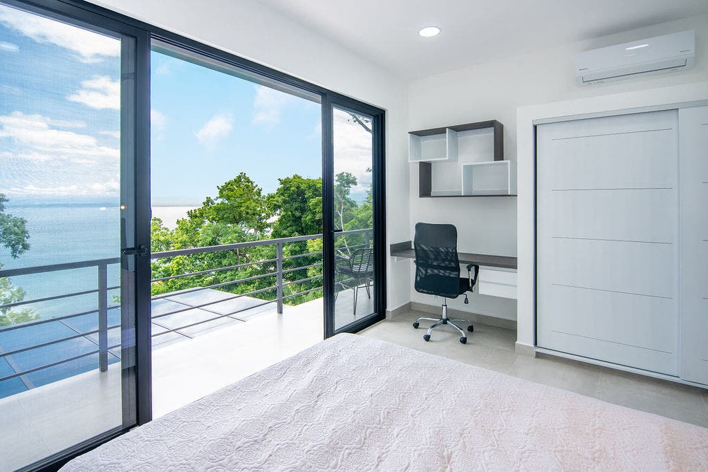 Stunning Brand-New Villa in Exclusive Altos de Leonamar Oceanfront Community — photo 3 of 19