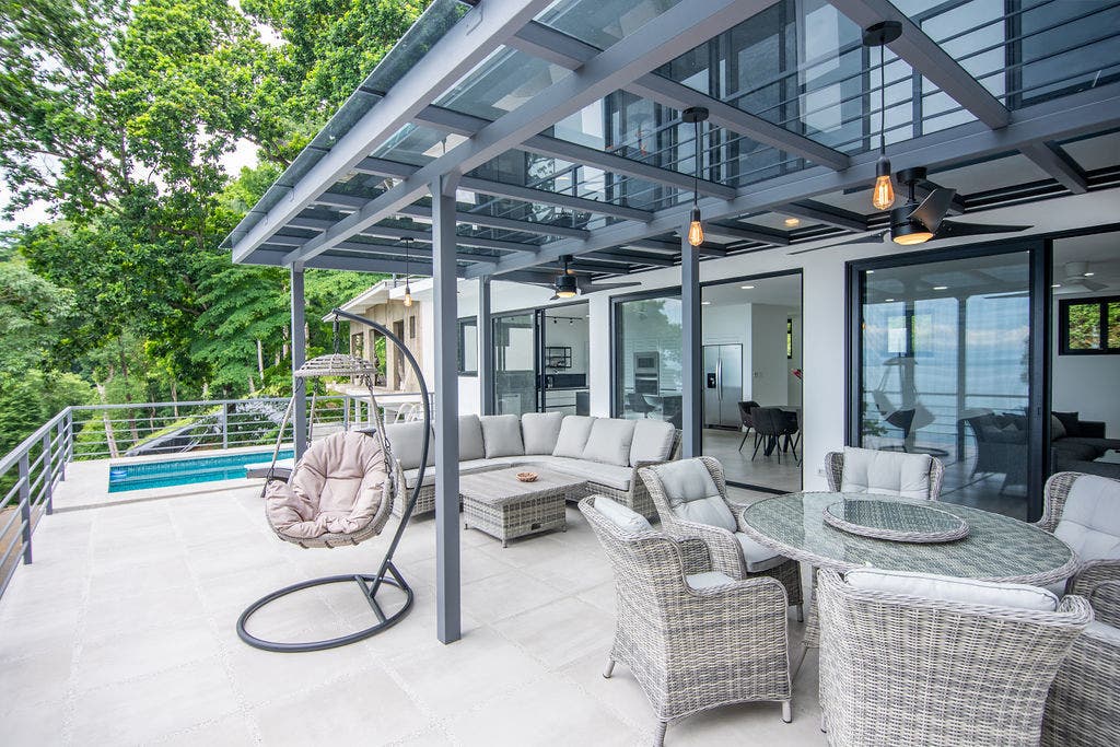 Stunning Brand-New Villa in Exclusive Altos de Leonamar Oceanfront Community — photo 12 of 19