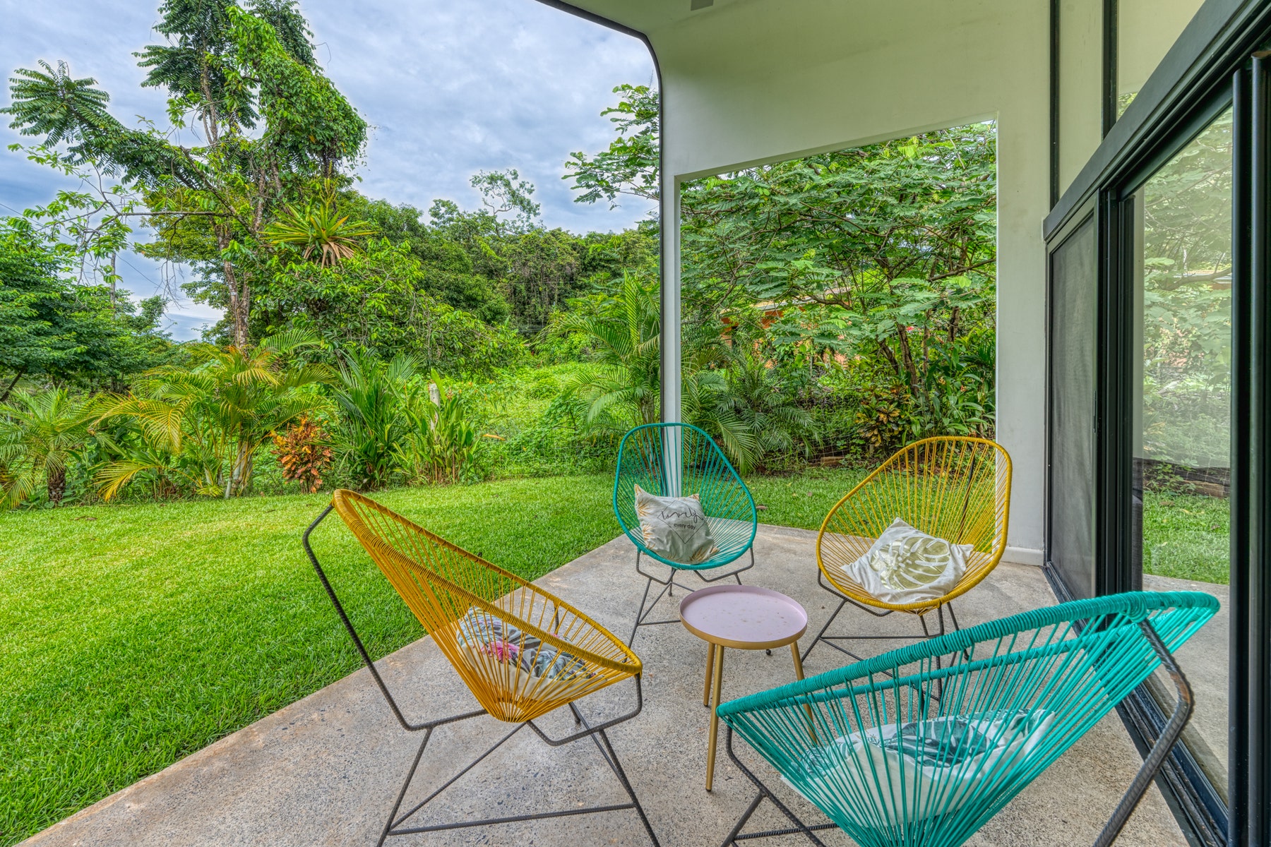 Stylish Modern Eco Villa — photo 13 of 13
