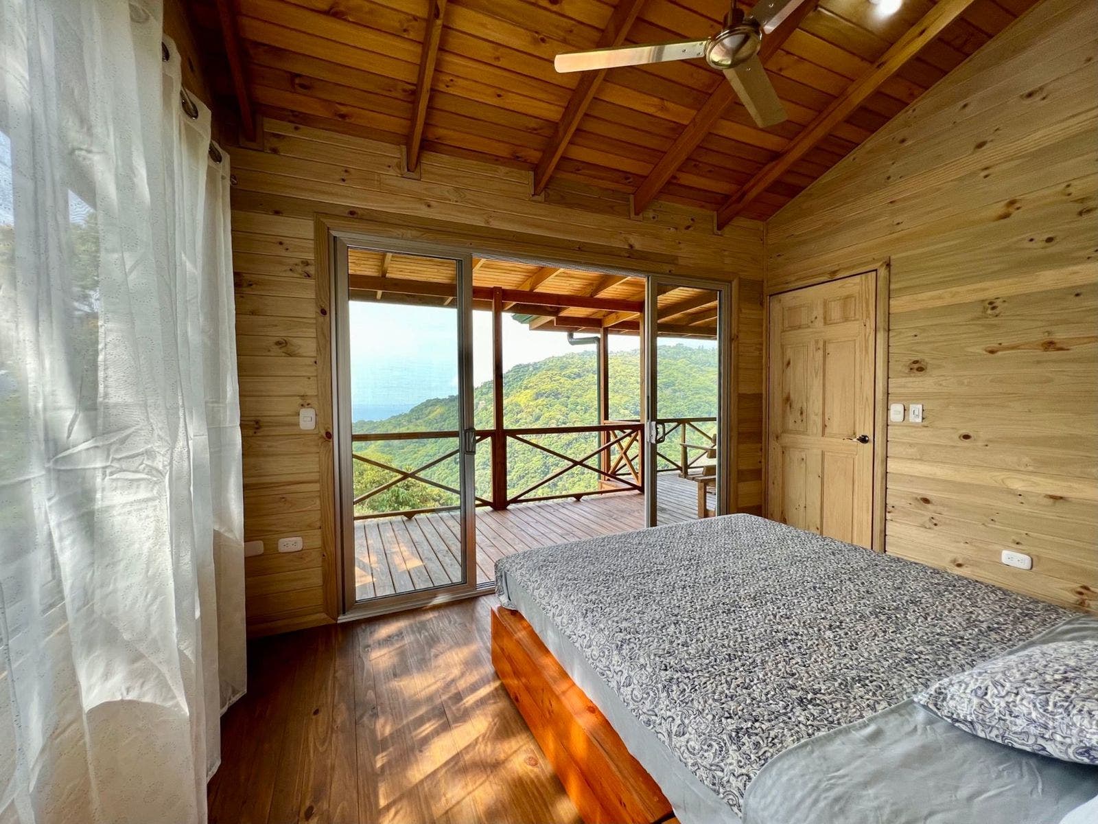 Mountain Retreat Home and Guest Houses — photo 6 of 18
