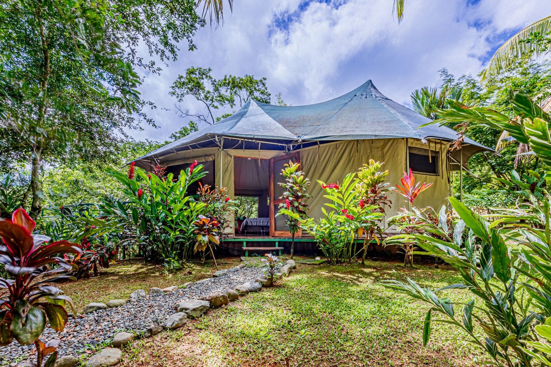 Paradisiacal Hotel and Retreat Center — photo 5 of 19