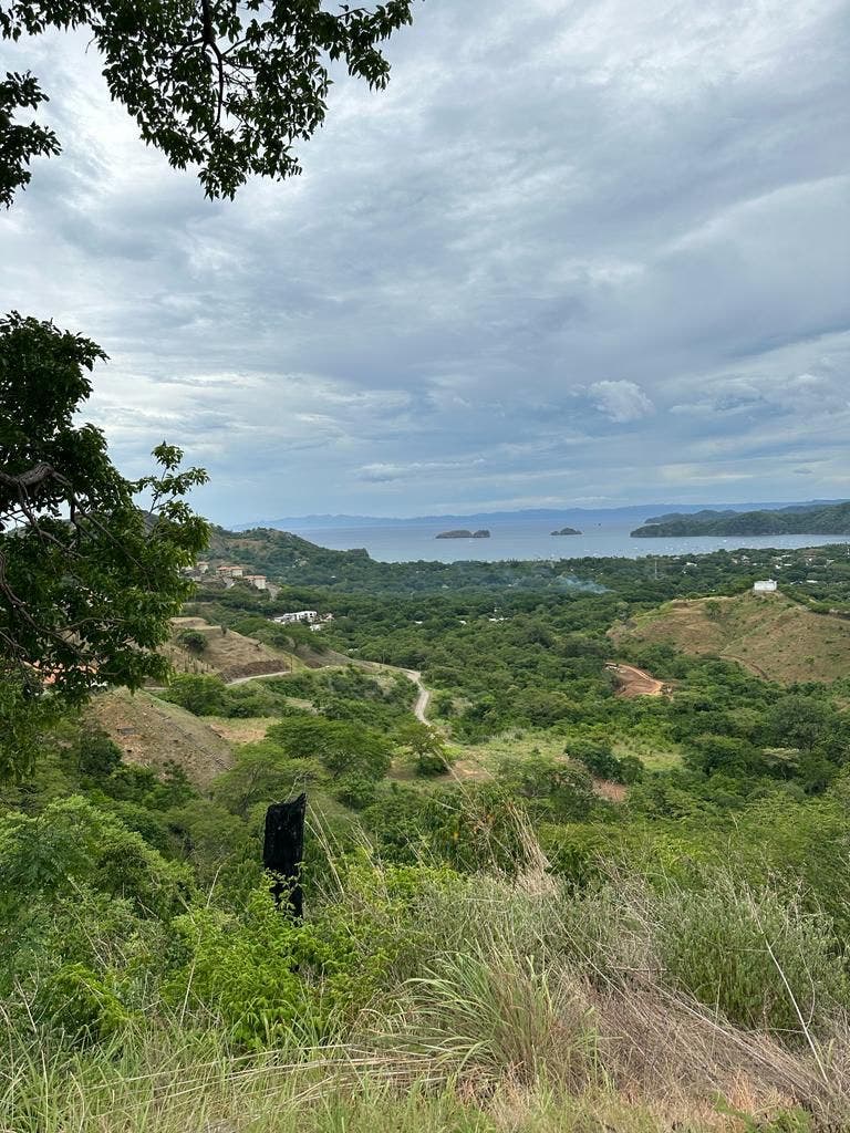 Spacious Oean View Land Ready For Develpment — foto 3 de 4