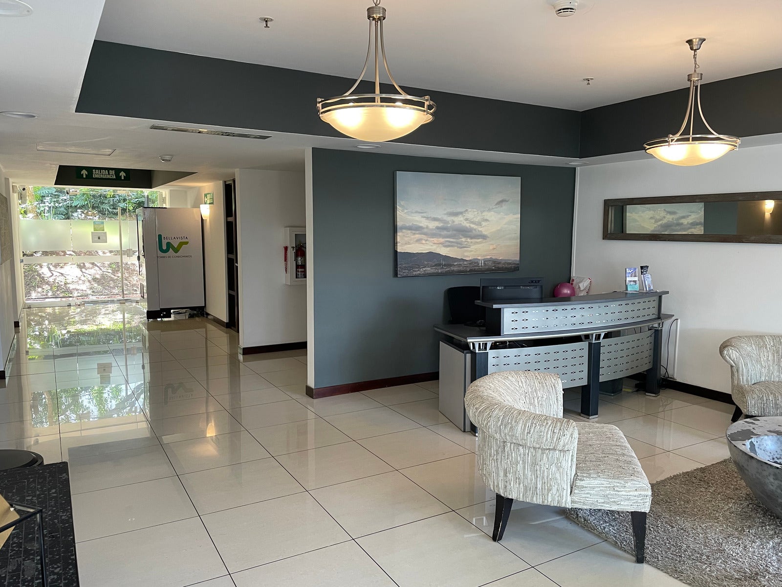 Vita Bellavista 18th floor studio apartment — photo 9 of 12