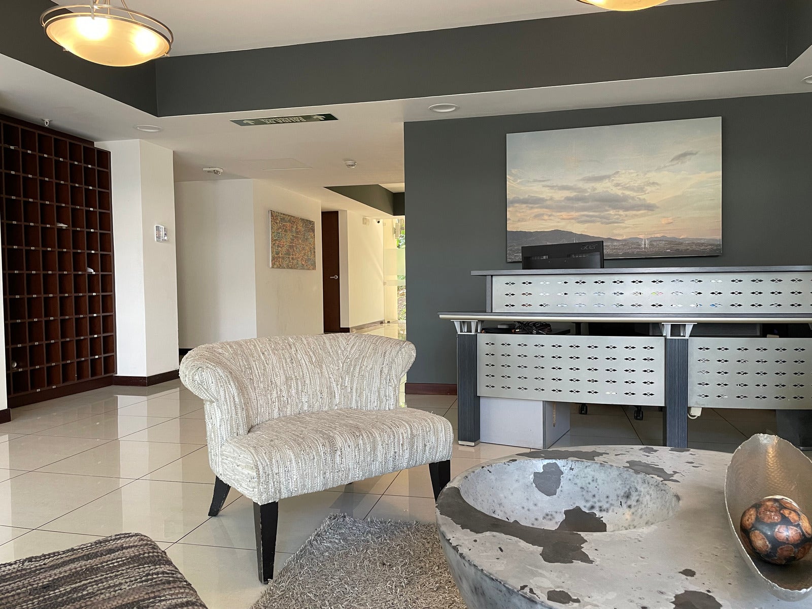 Vita Bellavista 18th floor studio apartment — photo 10 of 12