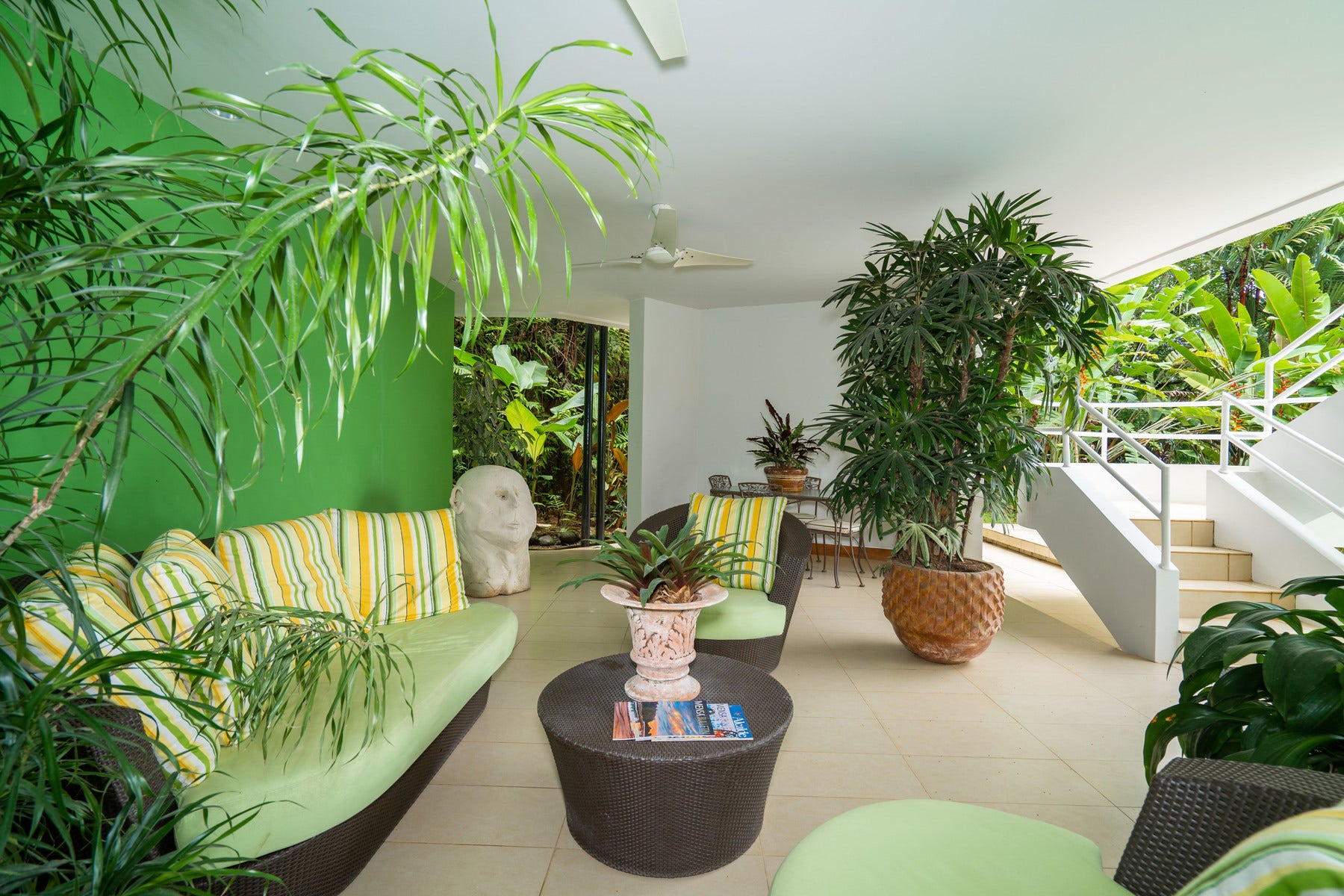 Ocean View, Modern Design — photo 16 of 19