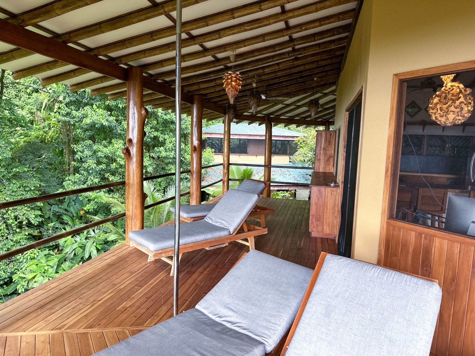 Sustainable Home in the Uvita Hills — photo 12 of 14