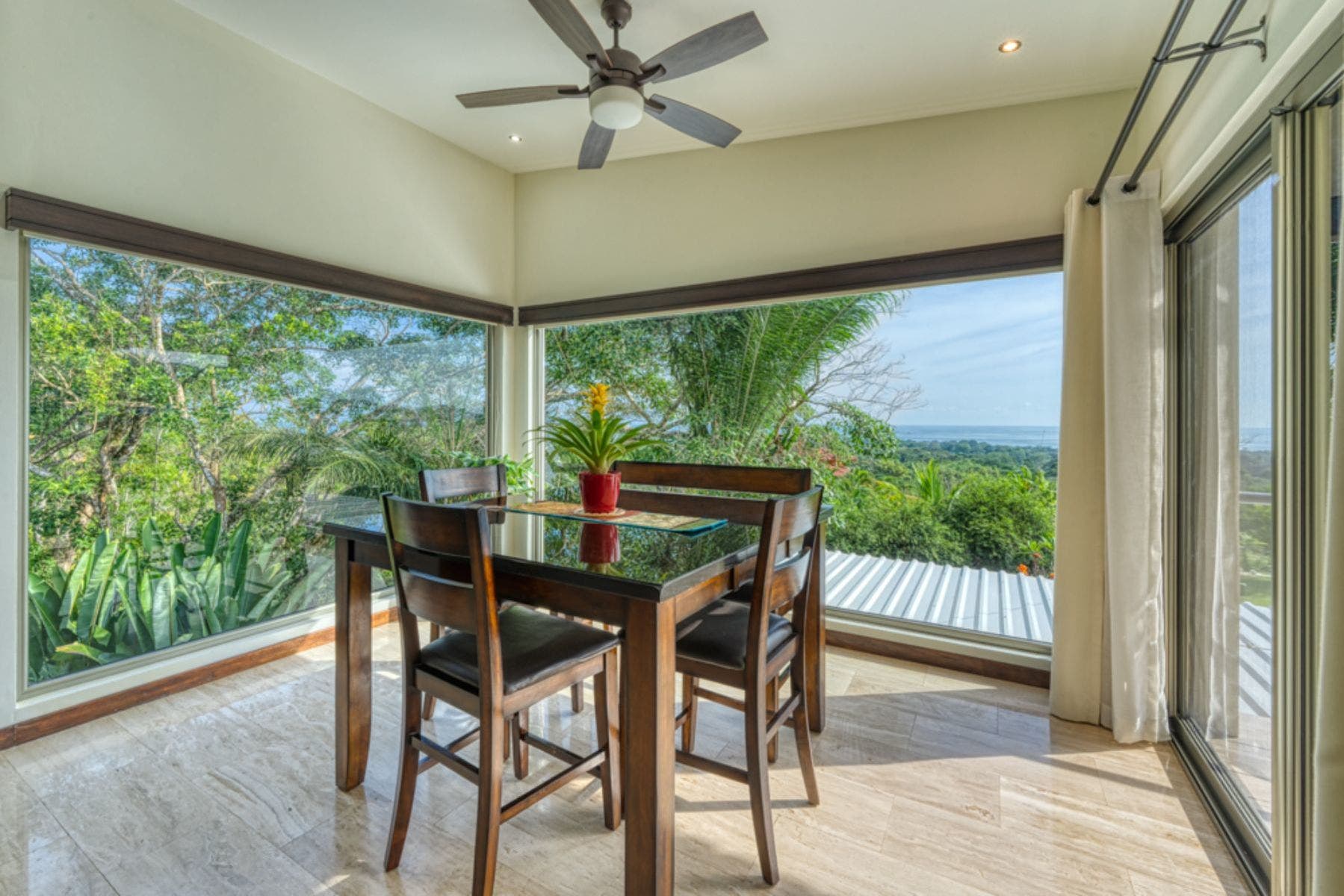Four Bedrooms Ocean View Villa — photo 4 of 19