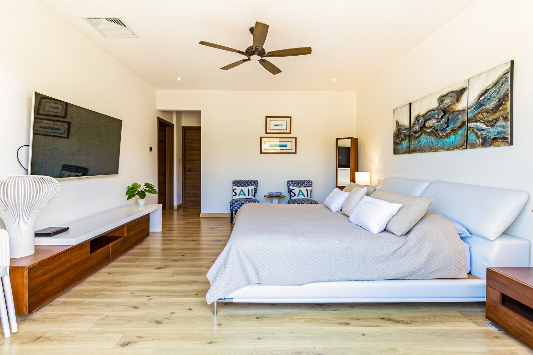 Contemporary Villa in La Estancia Condominium — photo 19 of 19