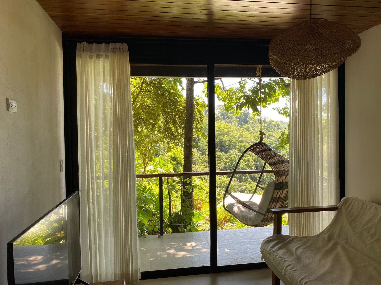 4 Bedroom with Jungle and Partial Ocean Views — photo 17 of 19