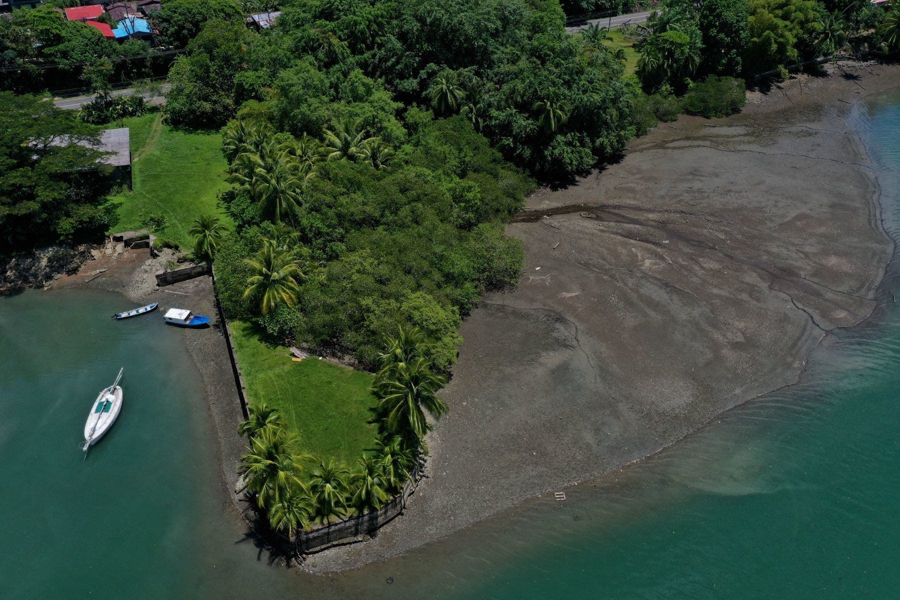 Unique Waterfront Land in Golfito — photo 8 of 11