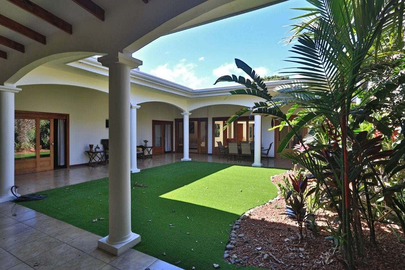 Casa Condesa Trejos Montealegre — photo 2 of 19