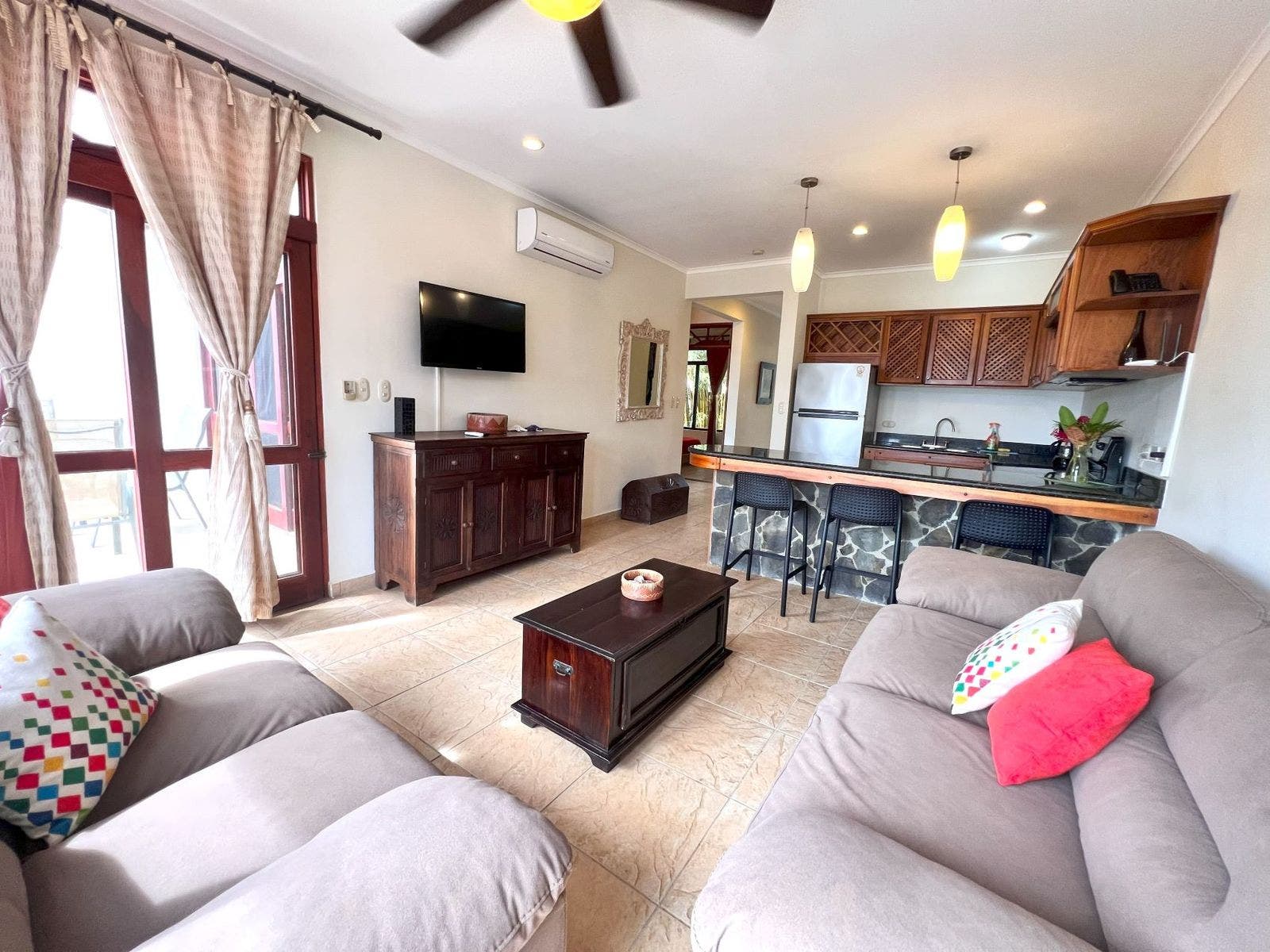 Oceanfront apartment La Paloma Blanca, #B2 — photo 6 of 18