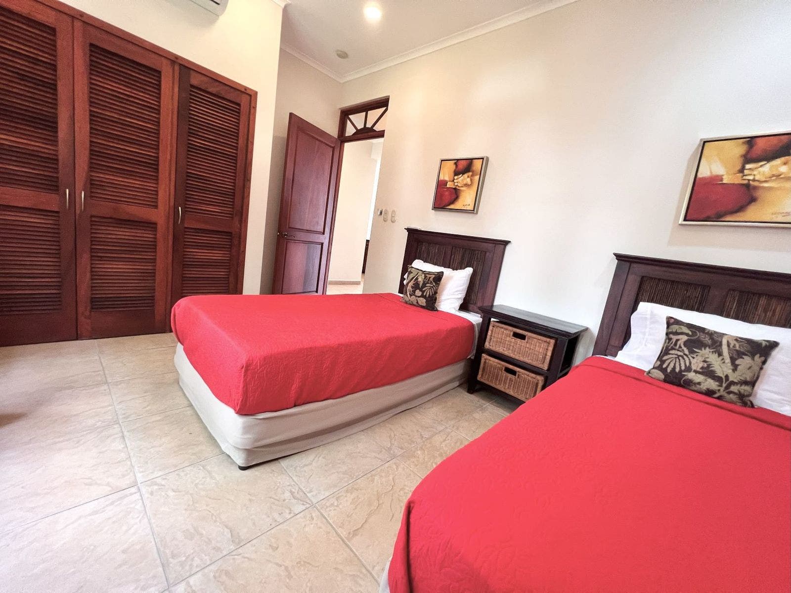 Oceanfront apartment La Paloma Blanca, #B2 — photo 13 of 18