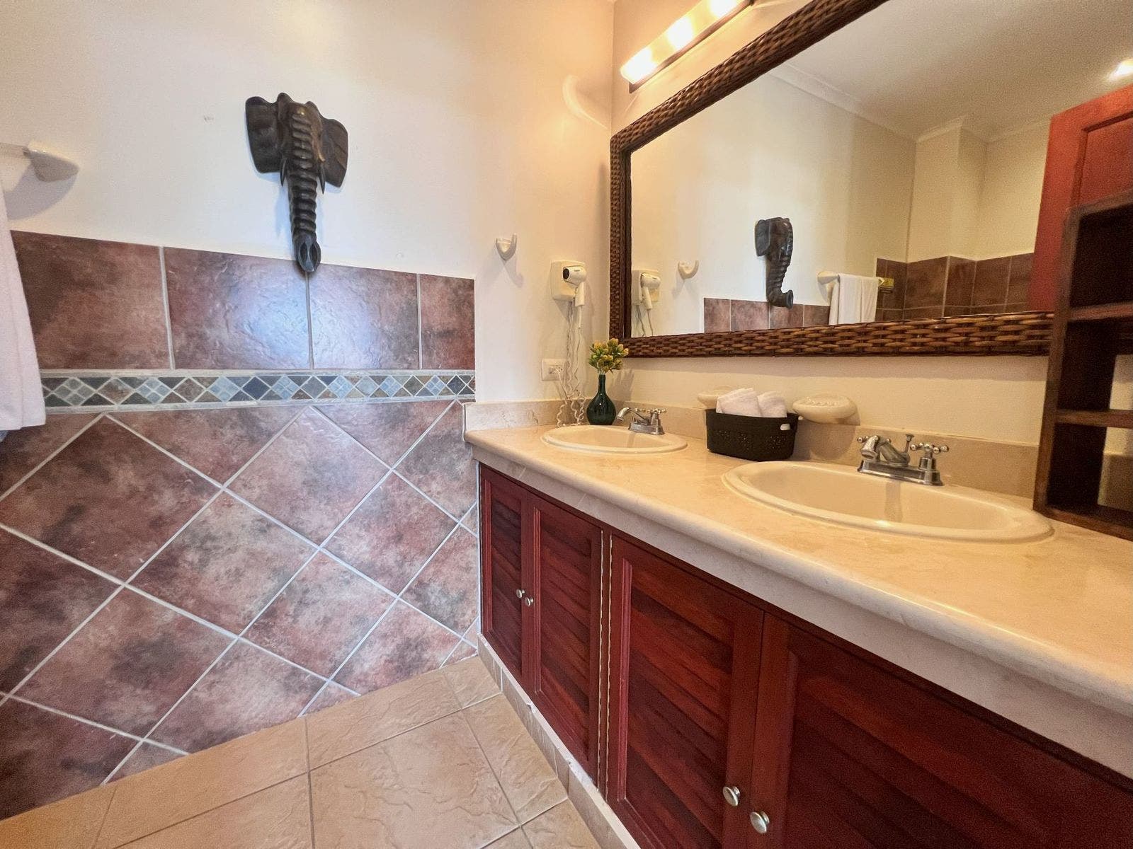 Oceanfront apartment La Paloma Blanca, #B2 — photo 15 of 18