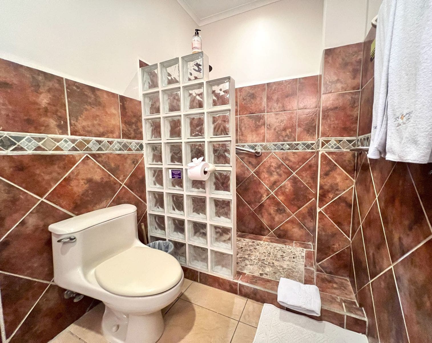 Oceanfront apartment La Paloma Blanca, #B2 — photo 16 of 18