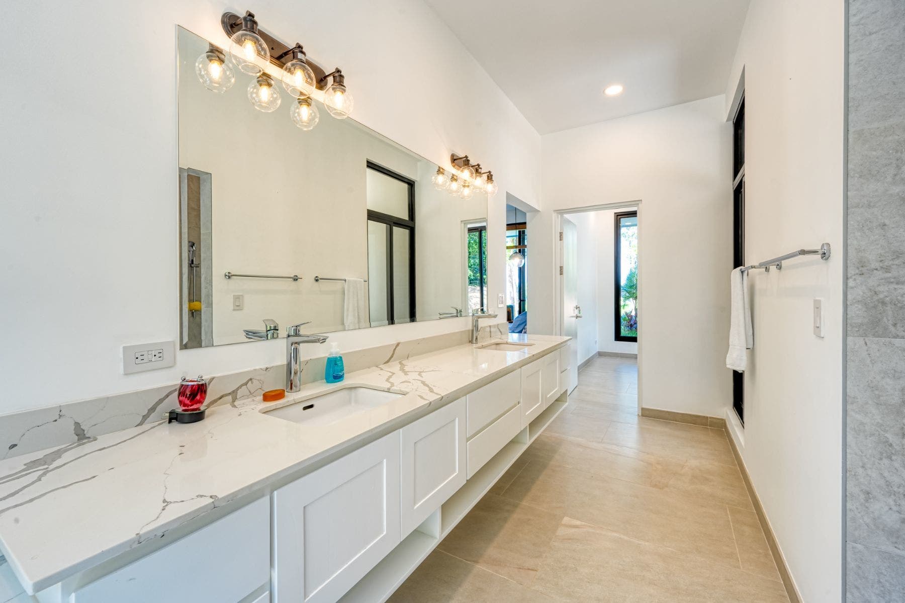 Luxury Estate at Dulce Pacifico — photo 9 of 19