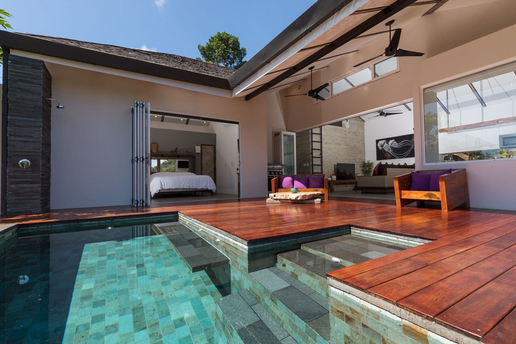 Two-bedroom Luxury Villa in Escaleras — photo 12 of 19