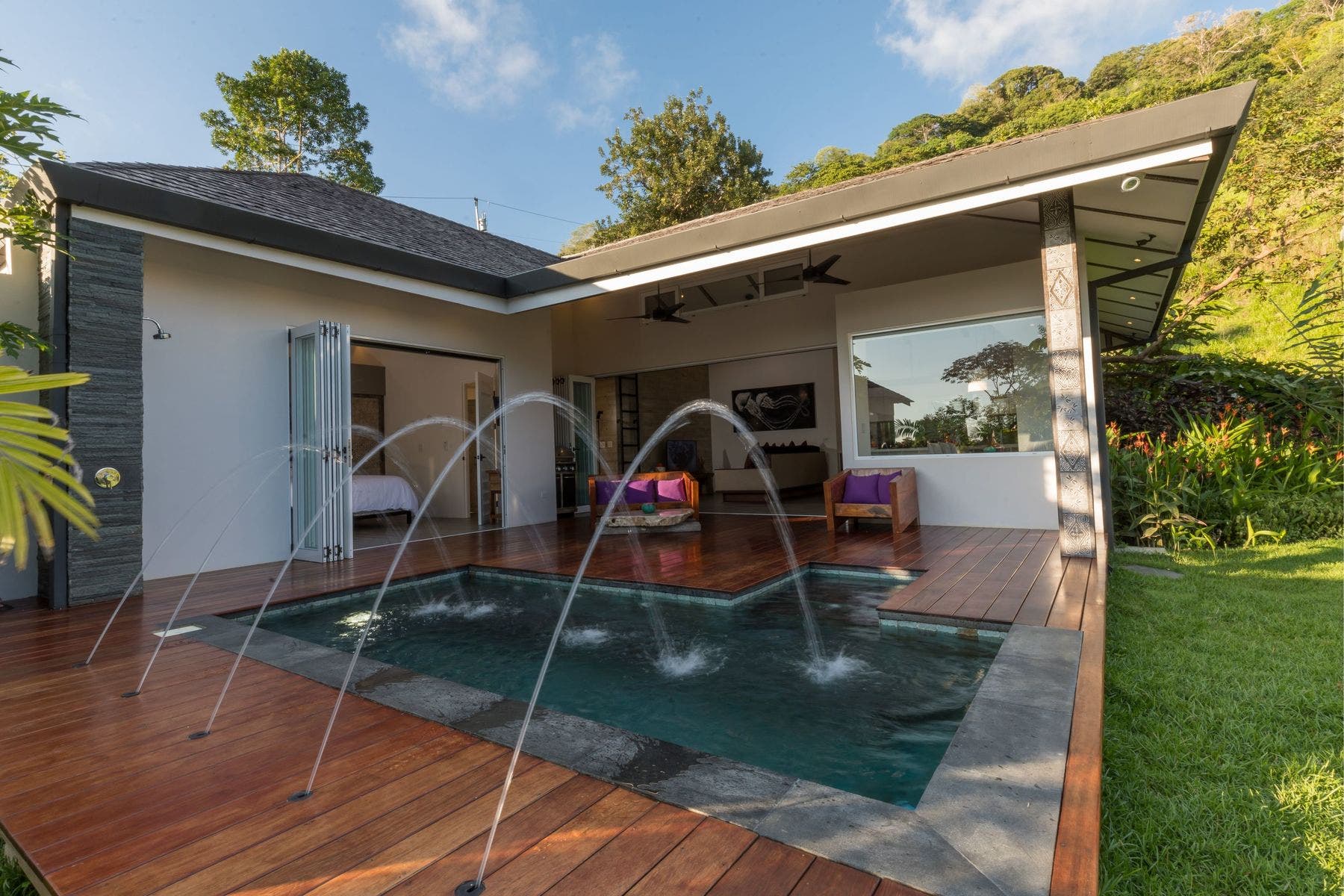 Two-bedroom Luxury Villa in Escaleras — photo 13 of 19