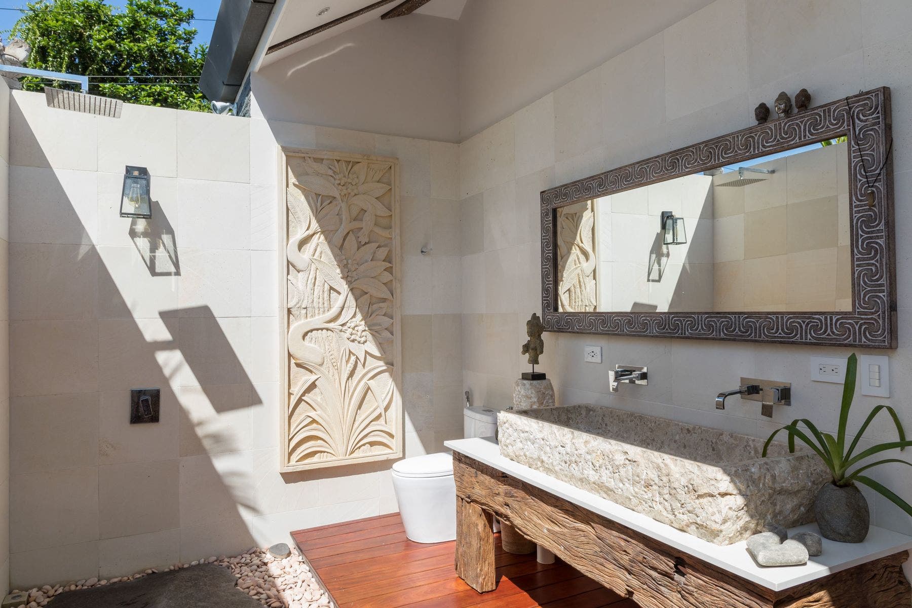 Two-bedroom Luxury Villa in Escaleras — photo 6 of 19