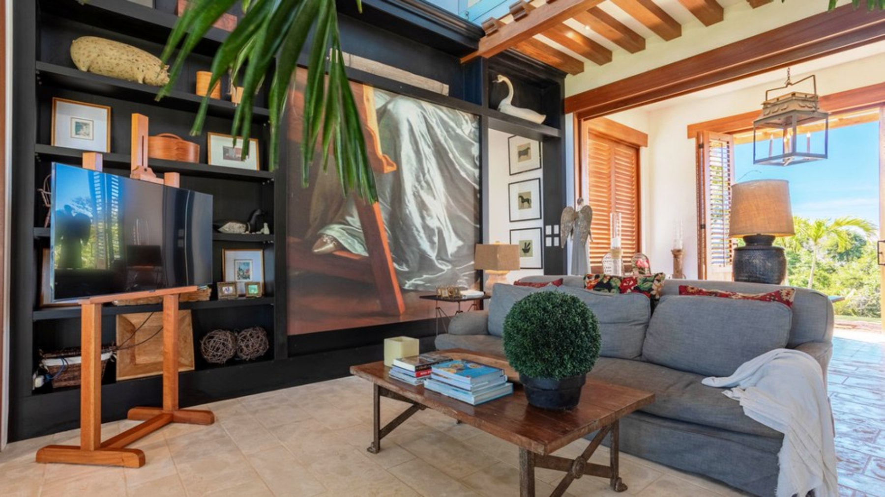 Colonial Stlyle Home in Costa Verde Estates — photo 11 of 19