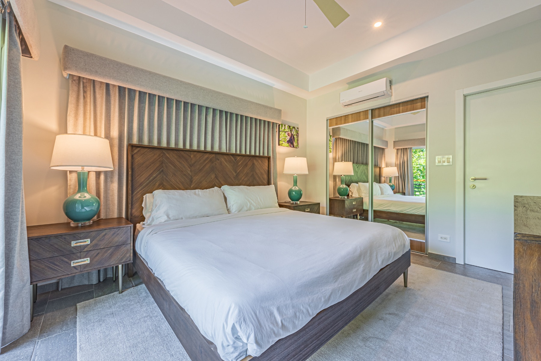 Prime Location Luxury Condo — foto 15 de 19